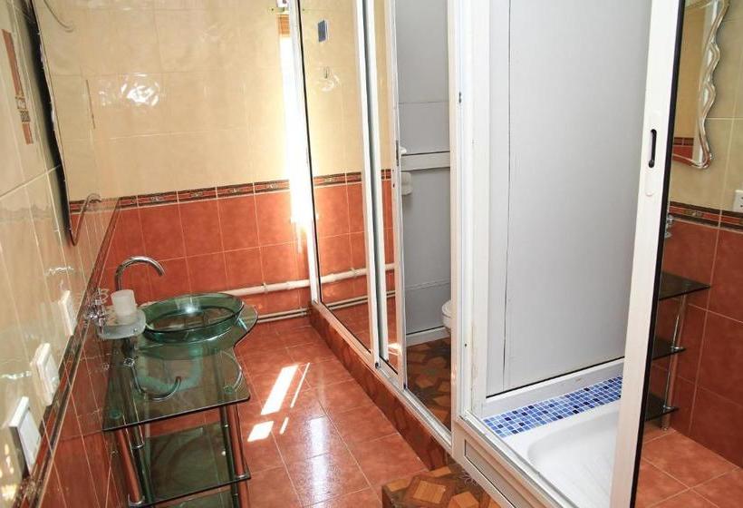 Yellow Hostel Dushanbe