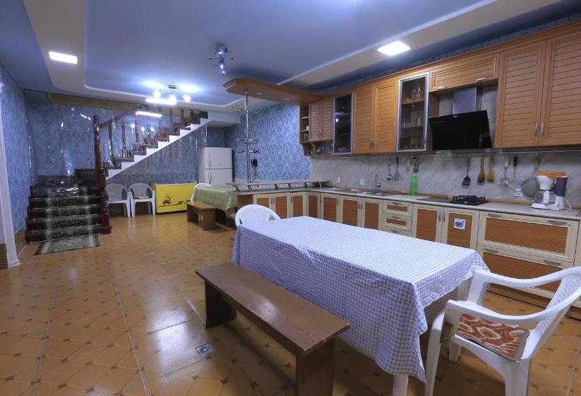 Yellow Hostel Dushanbe