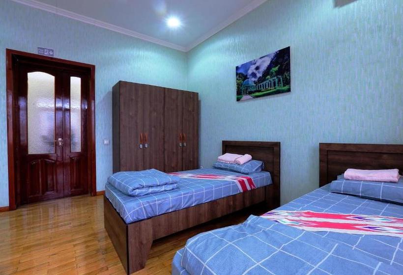 Yellow Hostel Dushanbe