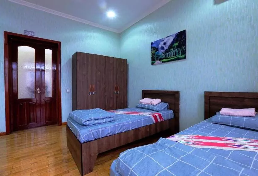 Yellow Hostel Dushanbe