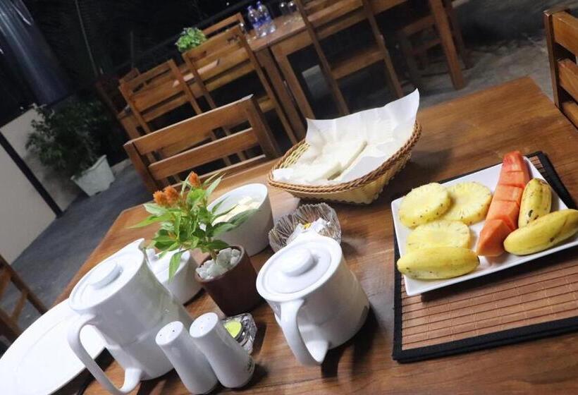 پانسیون Ryan Residence & Restaurant