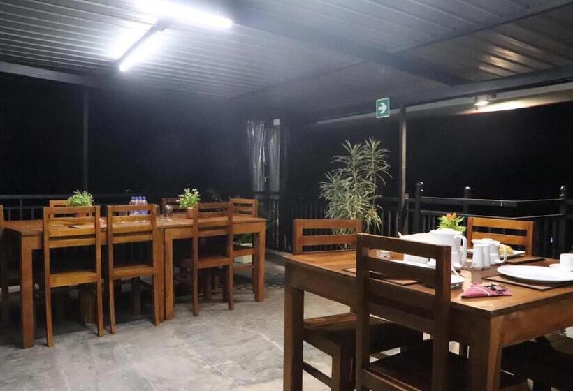 پانسیون Ryan Residence & Restaurant