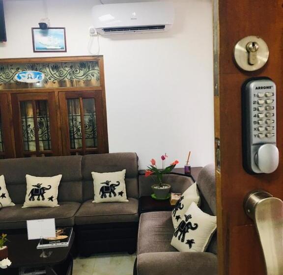 پانسیون Ryan Residence & Restaurant