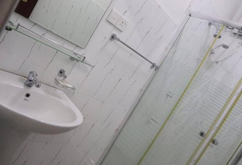 پانسیون Ryan Residence & Restaurant