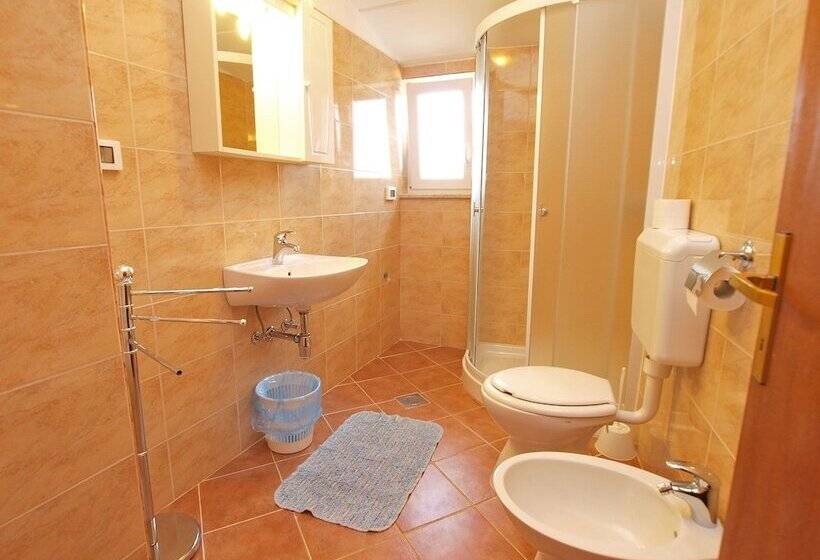 Apartments Romano 1099