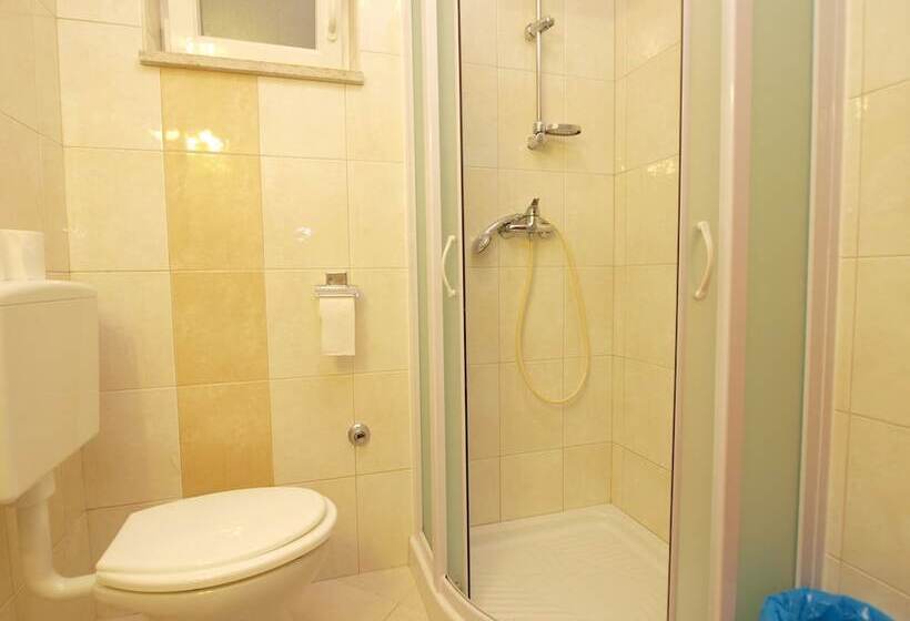 Apartments Romano 1099