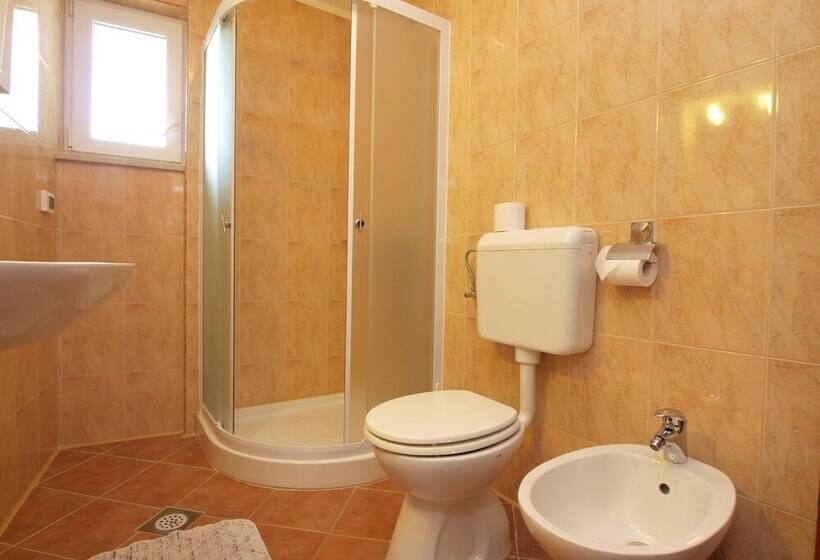 Apartments Romano 1099