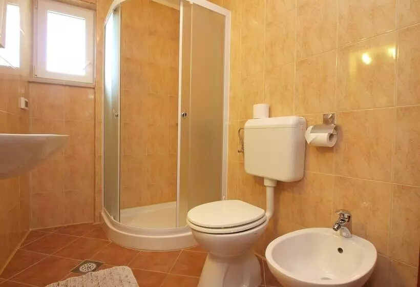 Apartments Romano 1099