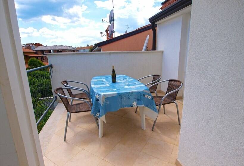 Apartments Romano 1099