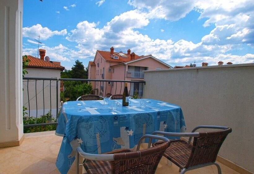 Apartments Romano 1099