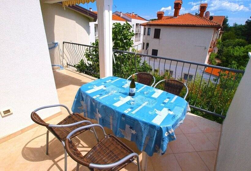 Apartments Romano 1099