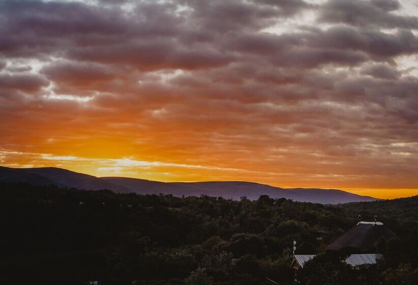 בית מלון כפרי Barefoot Addo Elephant Lodge