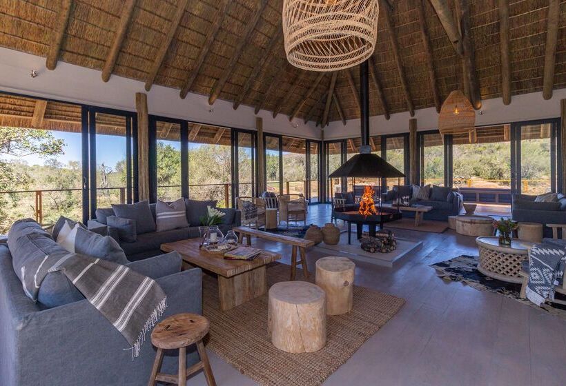 בית מלון כפרי Barefoot Addo Elephant Lodge