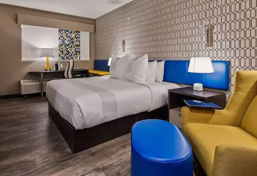 ホテル Glō Best Western Tulsa Catoosa East Route 66