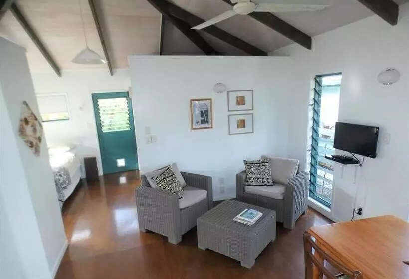 پانسیون Aroa Kainga Bungalows