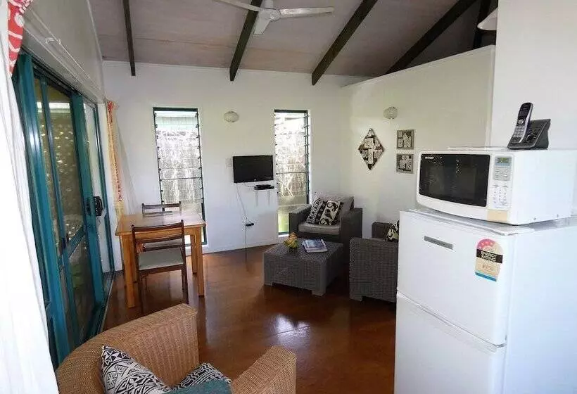 پانسیون Aroa Kainga Bungalows