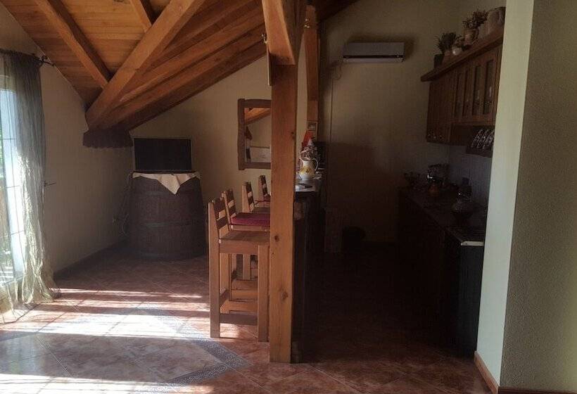 ペンション Guesthouse Tonkic