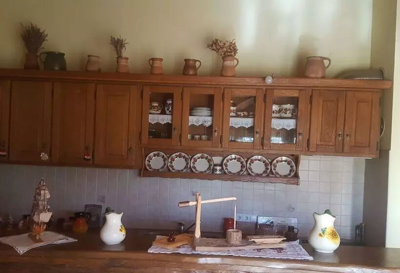 Majatalo Guesthouse Tonkic