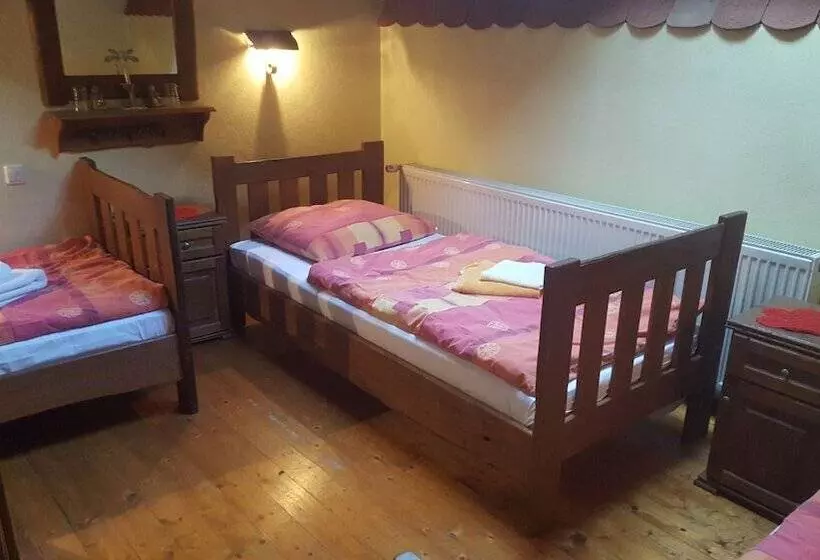 Majatalo Guesthouse Tonkic