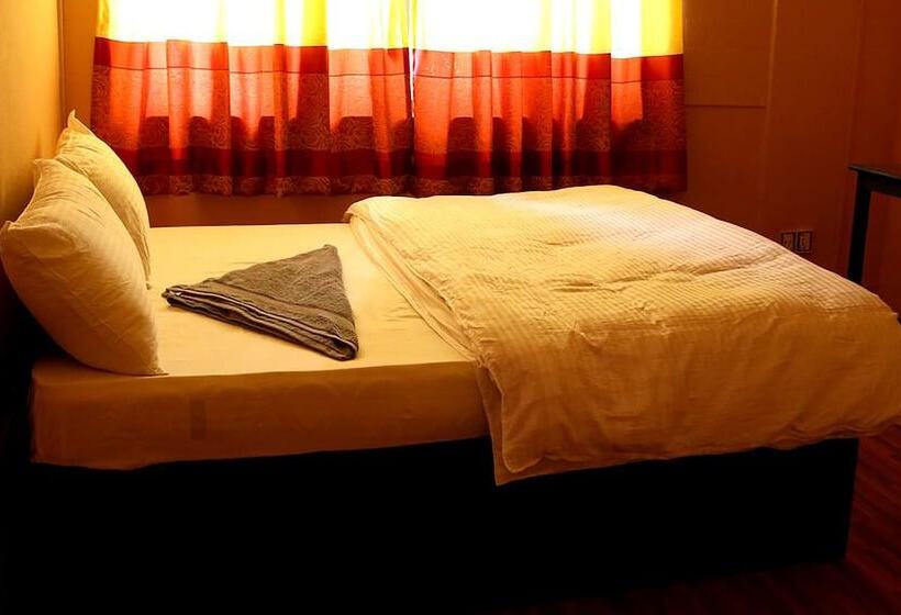 پانسیون Mitra Garden Inn