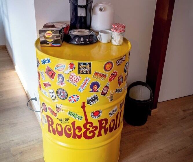 تختخواب و صبحانه Quartier Leonard