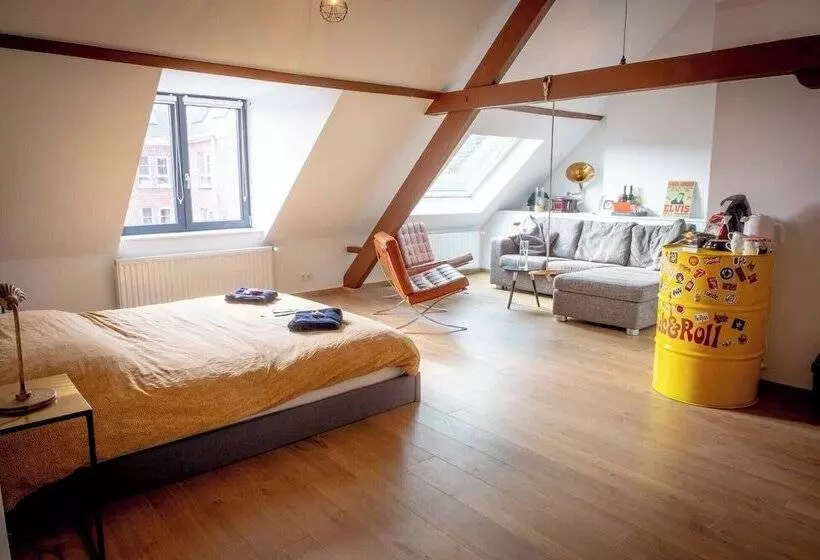 ベッドアンドブレックファースト Quartier Leonard