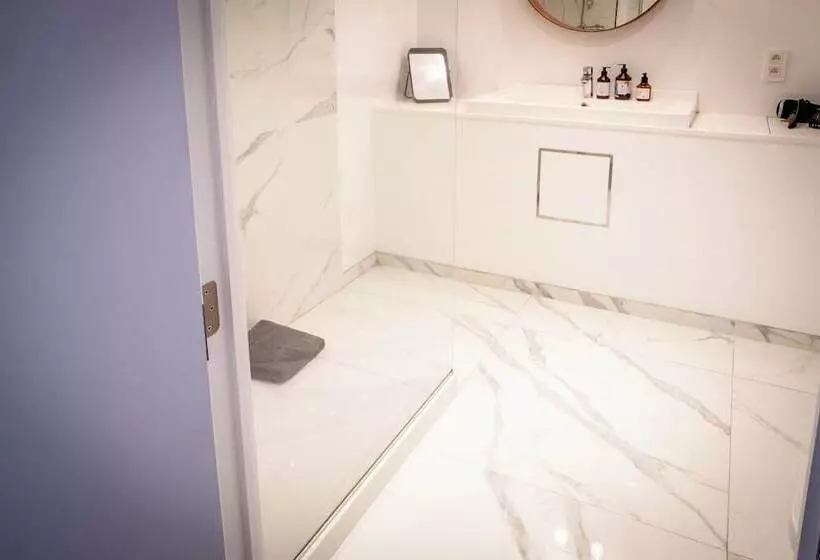 ベッドアンドブレックファースト Quartier Leonard