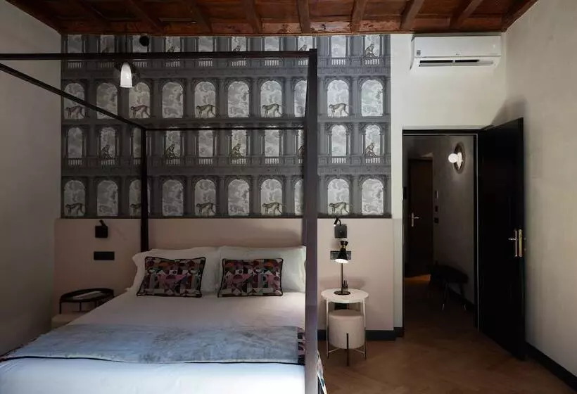 مسافرخانه Naman Hotellerie   Margutta