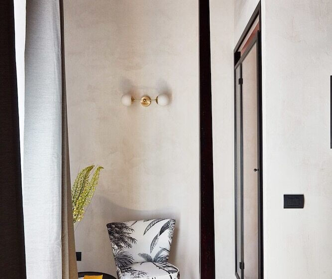 مسافرخانه Naman Hotellerie Margutta