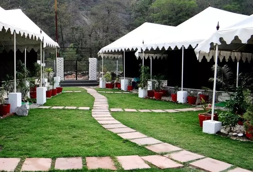 Hotelli Camp Aqua Forest