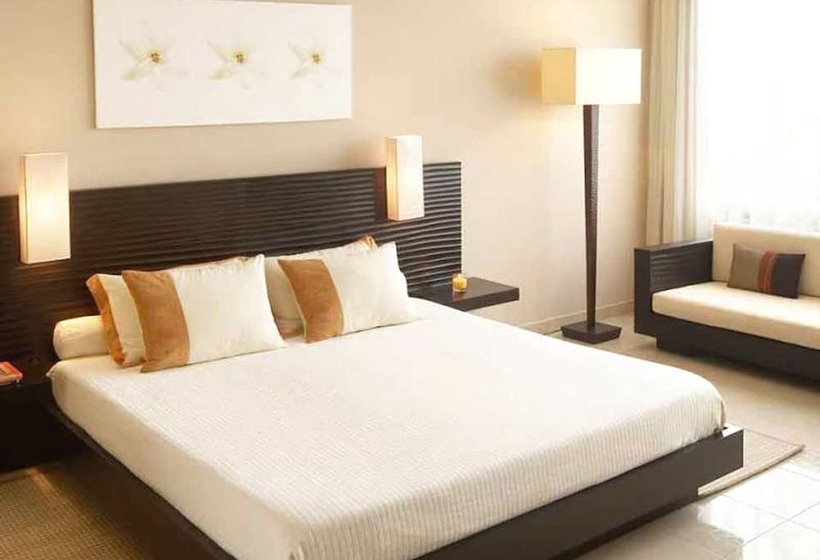 Hotelli Camp Aqua Forest