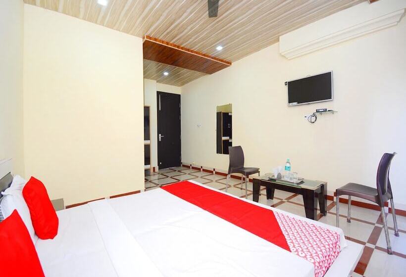 Hotel Collection O 37902 Kaler Resort