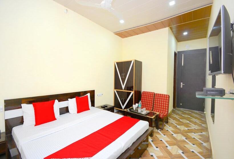 Hotel Collection O 37902 Kaler Resort