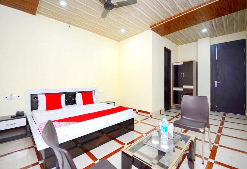 Hotel Collection O 37902 Kaler Resort