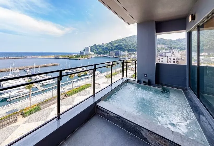 Hotelli Livemax Resort Atamiseafront