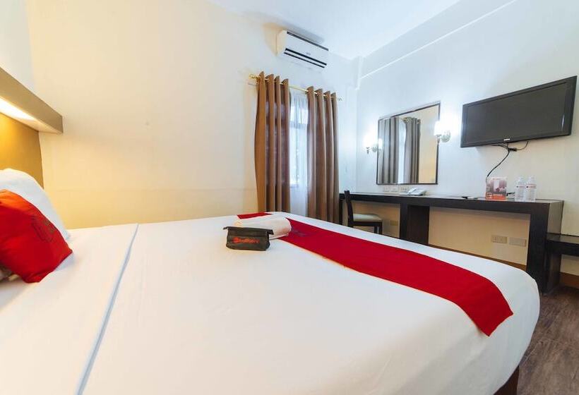 פנסיון Reddoorz Premium @ The Ritz Garden Oases