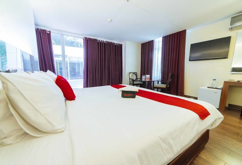 פנסיון Reddoorz Premium @ The Ritz Garden Oases