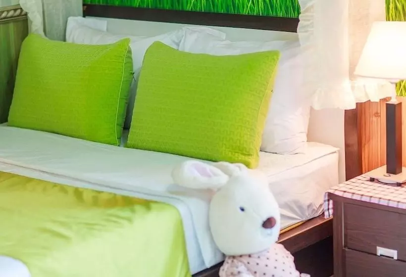 Sea Rainbow Pension