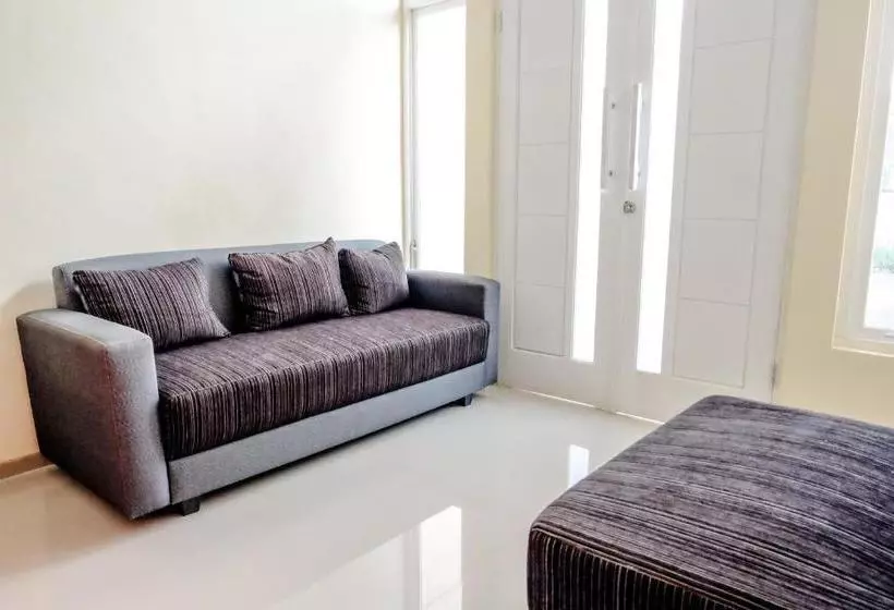 هاستل Cakalang Residence Syariah By Oyo Rooms