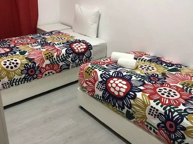 Retkeilymaja Charming Episode