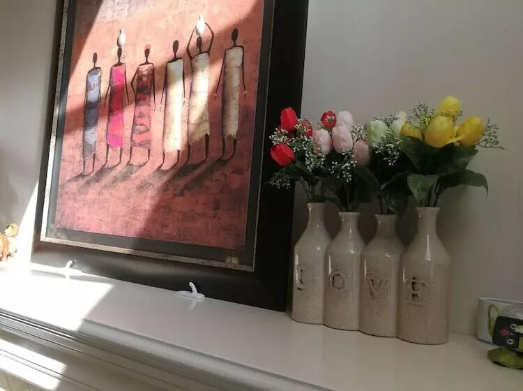 Aamiaismajoitus (B&B) Com House