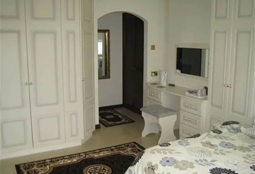 Down Royal House B&b