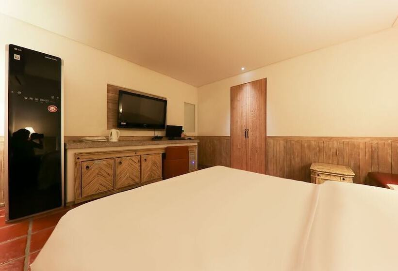 Hotel Es Cheongju