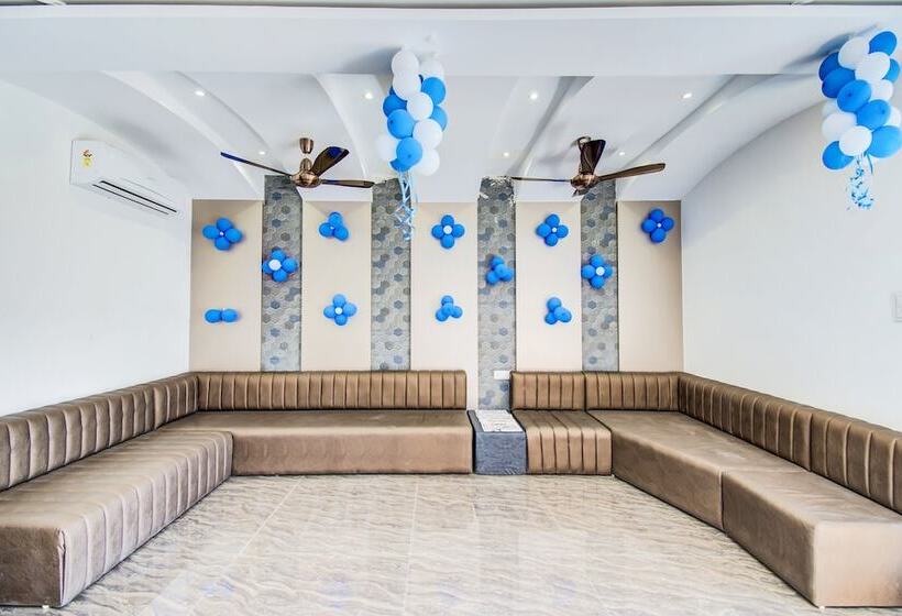 Fabhotel Prime Om Epic