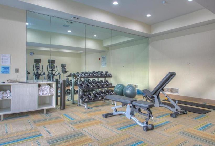 בית מלון כפרי Holiday Inn Express & Suites Remington, An Ihg