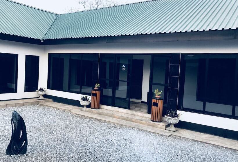 هتل Le Dolphin S Grand Paradiso