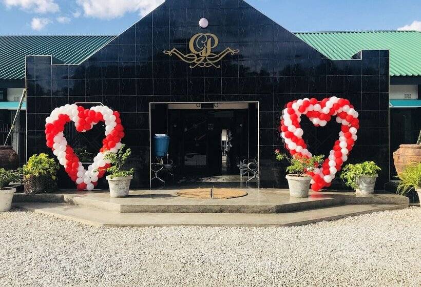 هتل Le Dolphin S Grand Paradiso