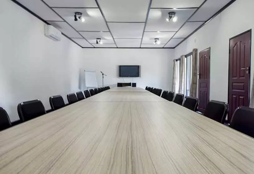 هتل Le Dolphin S Grand Paradiso