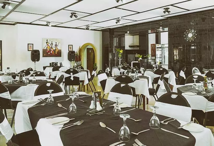 هتل Le Dolphin S Grand Paradiso