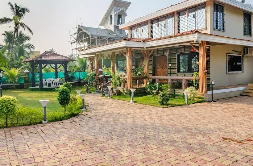 Hotelli Malhar Villa